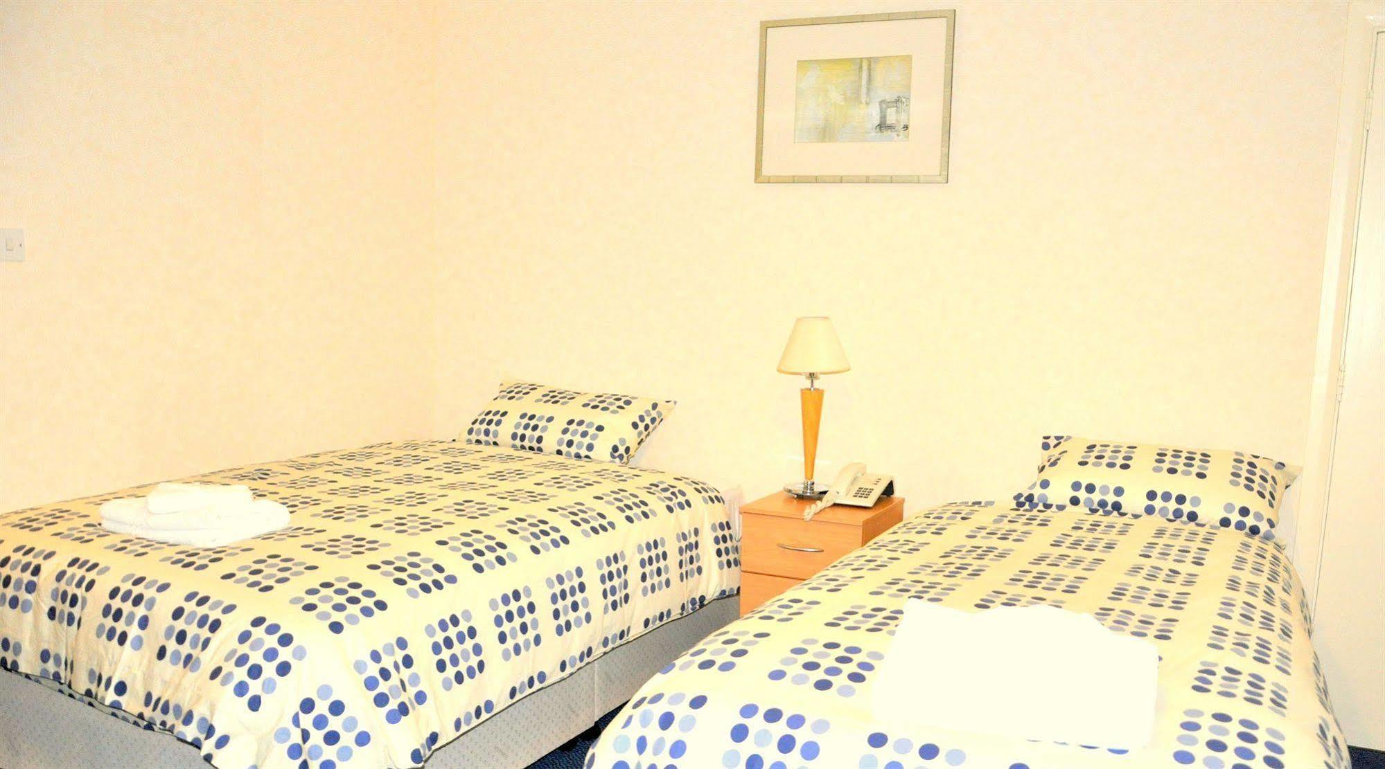 Heathrow Lodge Хилингдън Екстериор снимка